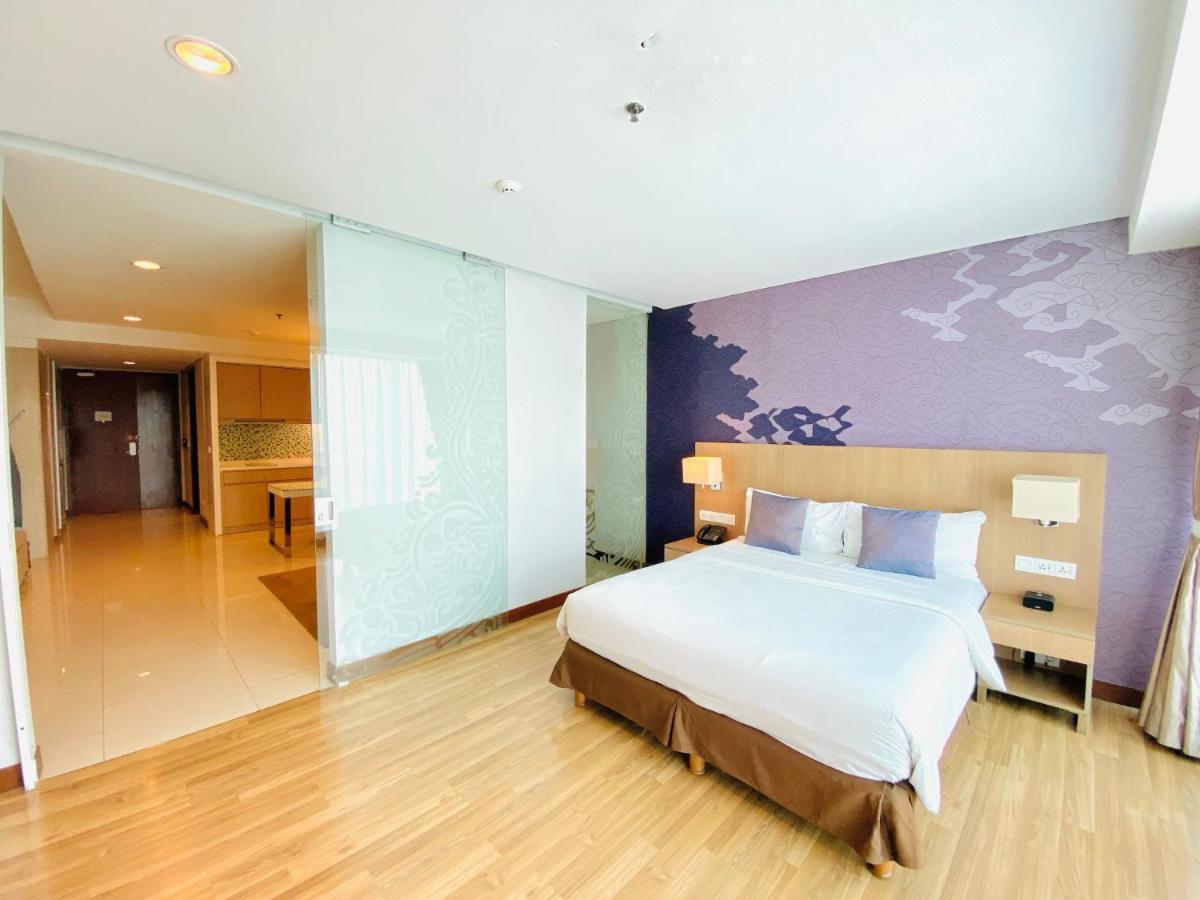 Queen Room,1469598983:JPEG